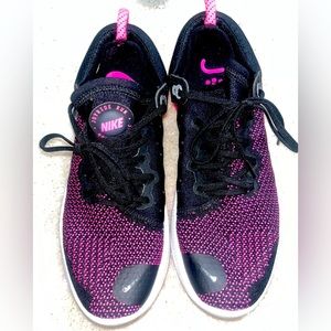 nike conforming cushioning